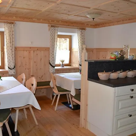 Farm stay Stoanahof